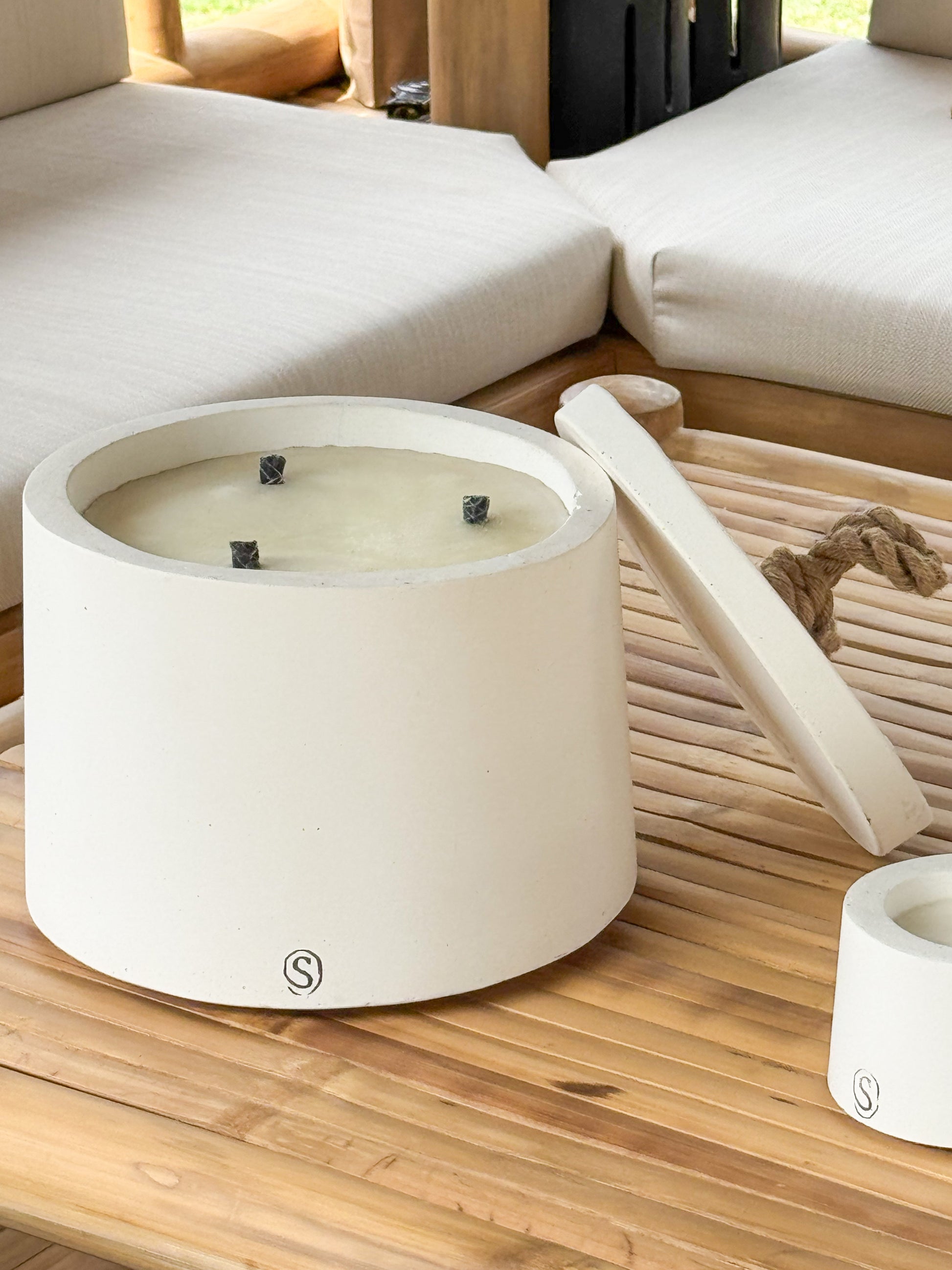 White Outdoor Candle - Size L