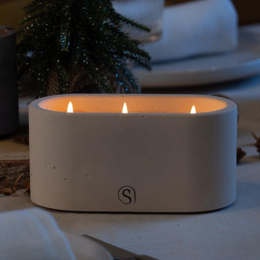 "Bougie d’intérieur en béton orange faite main en Provence – Siwa Candles"