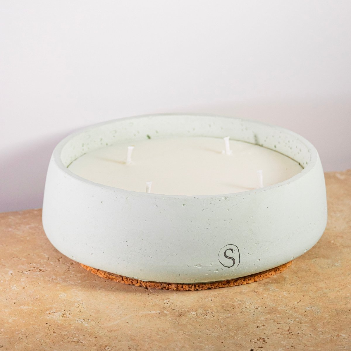 "Bougie d’intérieur en béton verte faite main en Provence – Siwa Candles"