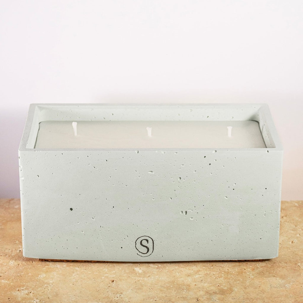 "Bougie d’intérieur en béton verte faite main en Provence – Siwa Candles"