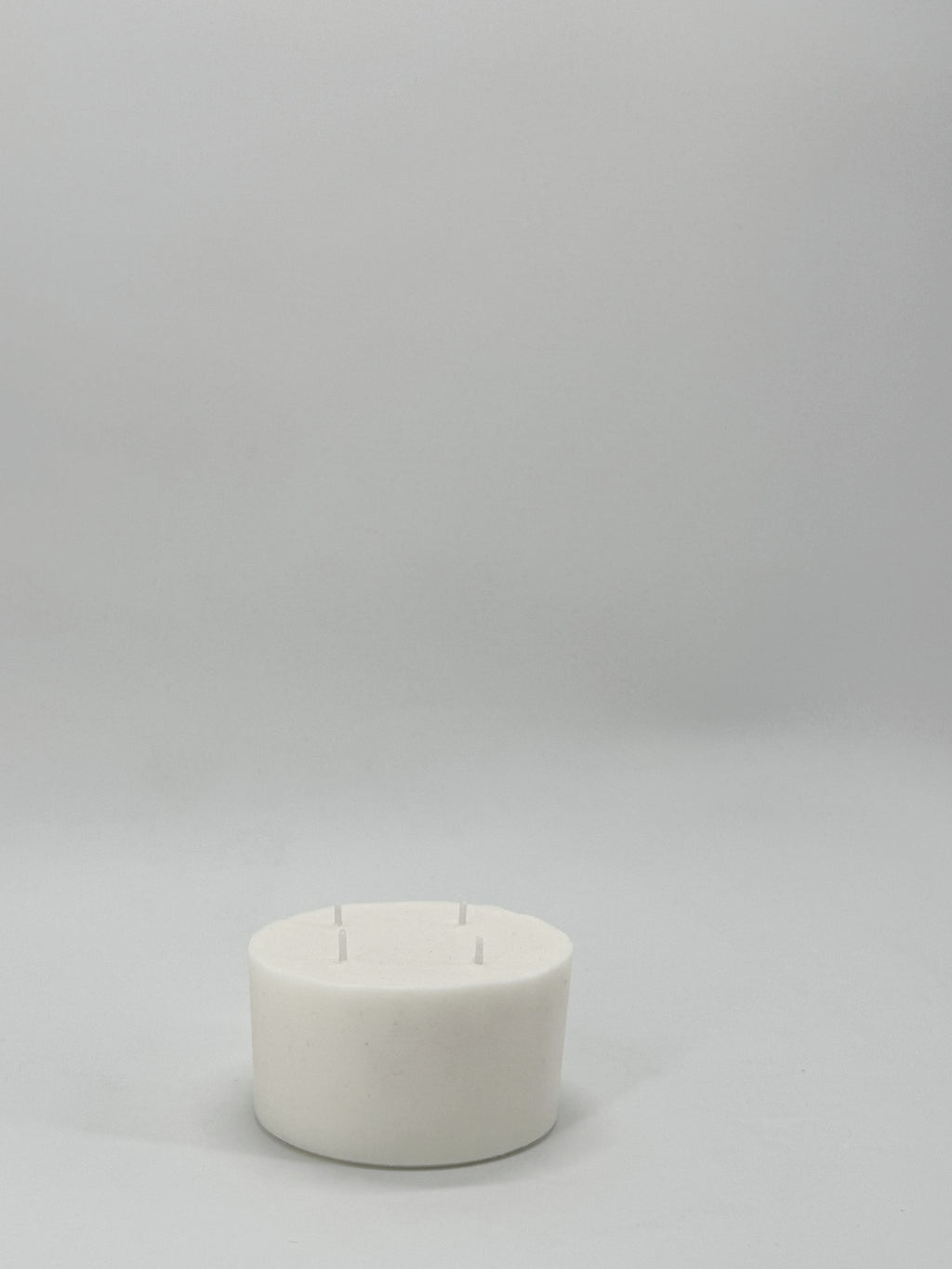 Refillable candle wax insert for concrete candles, natural wax made in Provence, Siwa Candles.