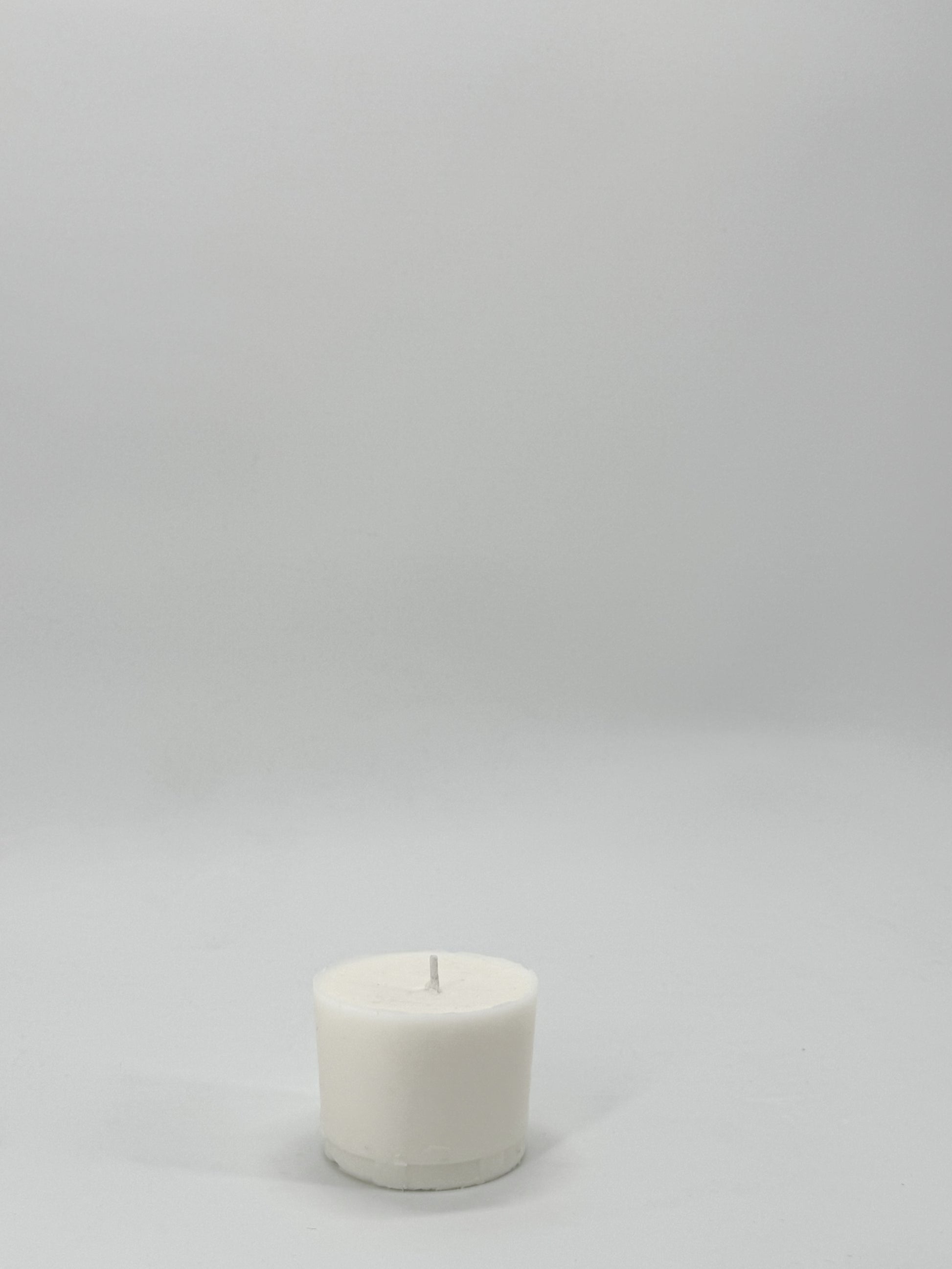 Refillable candle wax insert for concrete candles, natural wax made in Provence, Siwa Candles.